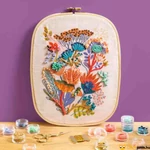 Kép 3/6 - Djeco Gyöngyhímzés készlet gyöngyvirág