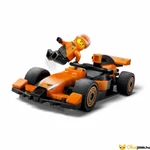 Kép 2/5 - F1-es pilóta Mclaren versenyautóval