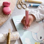 Kép 3/4 - Little Dutch lányos színező színes ceruzával