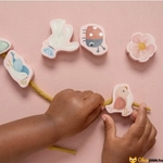 Kép 2/4 - Little Dutch fűzős játék kislánynak rózsaszín pasztell