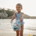 Kép 2/3 - little dutch ocean dreams átlátszó homokozó vödör