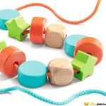 Kép 2/2 - színes fa gyöngyök 2 évesnek gyöngyfűzéshez