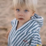 Kép 3/4 - Fürdőponcsó fiúknak