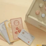 Kép 4/8 - Játék pénztárgép pénzei és bankártyája