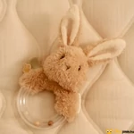 Kép 2/2 - Nyuszis csörgő babáknak