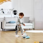 Kép 4/7 - Porszívós fa szerepjáték