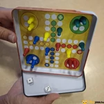 Kép 2/2 - Mini ki nevet a végén mágneses utazós társasjáték