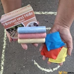 Kép 2/2 - Ugróiskola készlet krétákkal, babzsákokkal