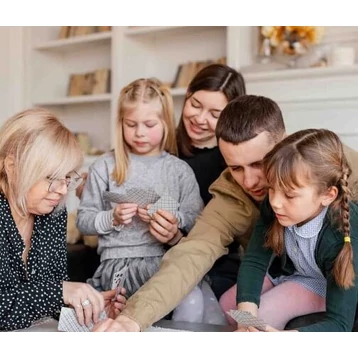 Kártyajátékok, amelyek gyerekeknek és felnőtteknek is nagyon jók