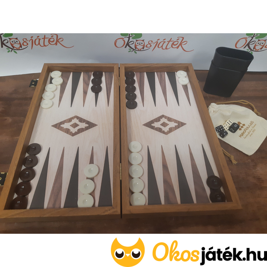 fa backgammon társasjáték belseje