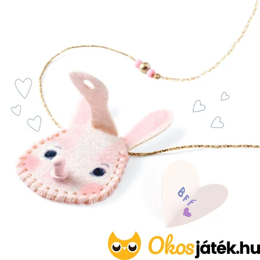 Nyaklánckészítő titkos kamrával