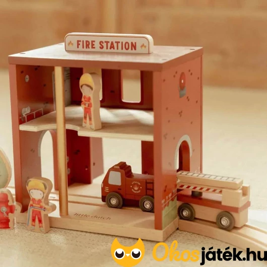 Tűzoltóállomás figurákkal