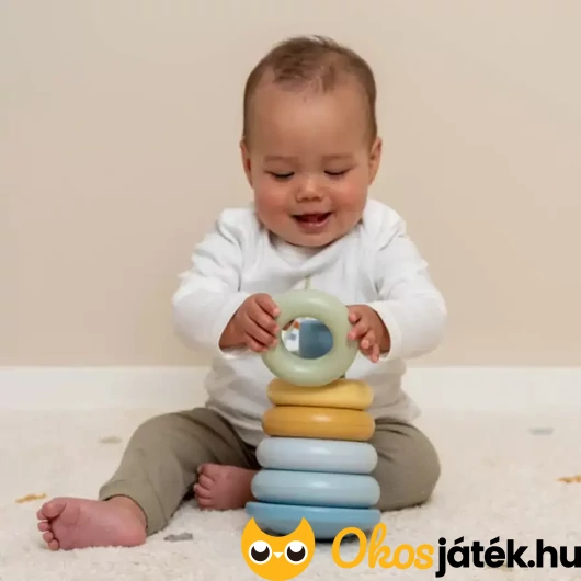 Műanyag torony építő