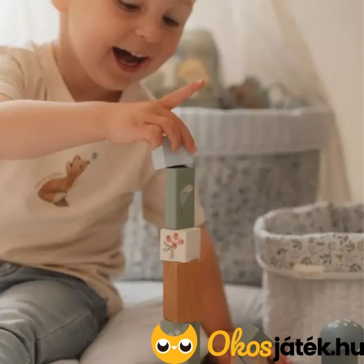 Toronyépítő kocka