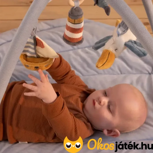 Játszószőnyeg tornáztató híddal fiúknak