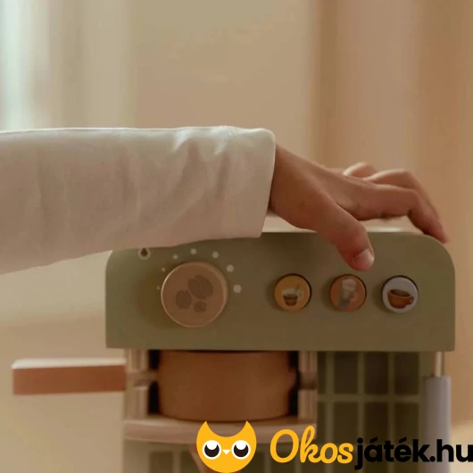 Fa  játék kávéfőző gyerekeknek