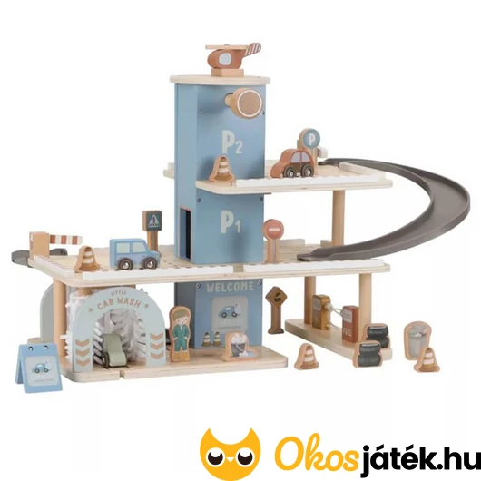 Fa parkolóház lifttel