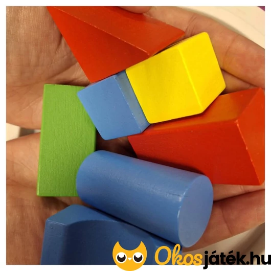 Klasszikus építőkocka készlet vödörben, formabedobóval