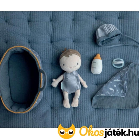 fiú baba mózeskosárba kiegészítőkkel pelenkával takaróval cserélhető ruhával öltöztethető sapkával