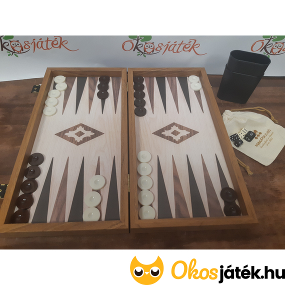 fa backgammon társasjáték belseje